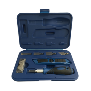 Cutter Profesional (Estuche 27 piezas) - UP CARR